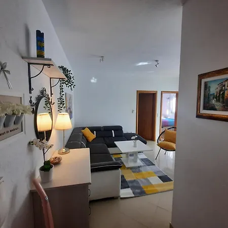 Apartman Anna أوروبيتش