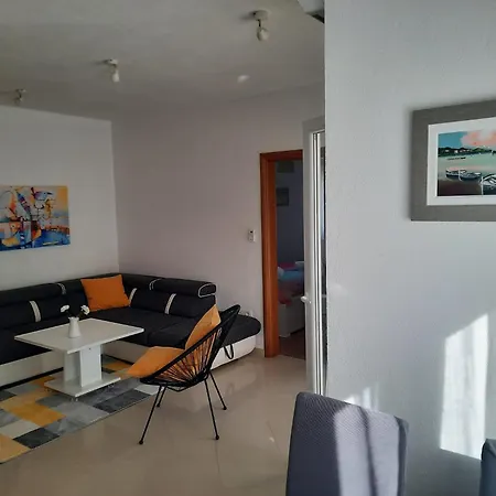Apartman Anna *